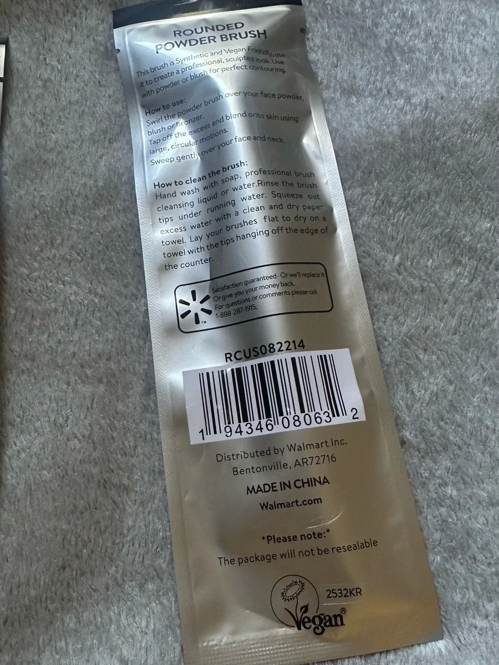 Multi-Use Powder Brush - Rose Gold & Black